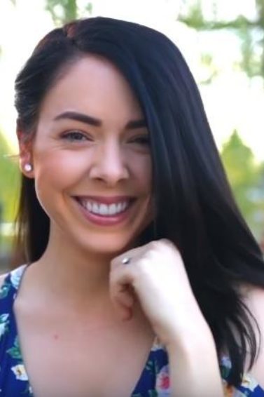 youtube vlogger nikki phillippi with her brunette hair in a straight long bob hairstyle