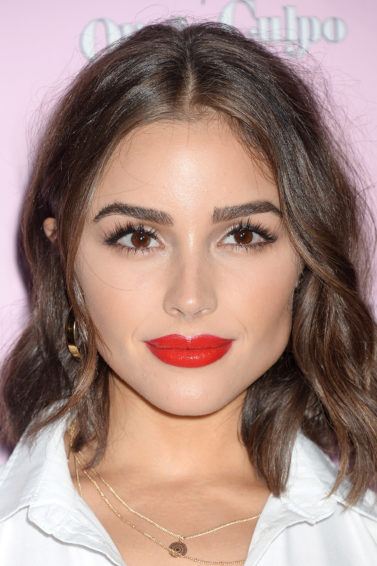 miss world and model olivia culpo with wavy lob length brunette hair