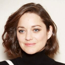 smooth wavy bob short hairstyles for square faces Marion Cotillard