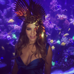 The Animal Ball: All Things Hair - IMAGE - Instagram celebrity Elizabeth Hurley wavy brown balayage hair headpiece